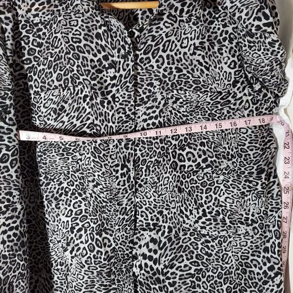 JONES New York Animal Print Women's Blouse, Size L - Picture 5 of 10